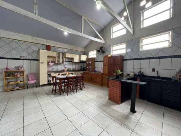 Imagem Casa com 3 Quartos à Venda, 180 m² em Centro - Balneário Barra Do Sul Imagem Casa com 3 Quartos à Venda, 180 m² em Centro - Balneário Barra Do Sul
