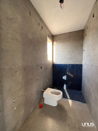 Imagem Casa de Condomínio com 3 Quartos à Venda, 735 m² em Cacupé - Florianópolis Imagem Casa de Condomínio com 3 Quartos à Venda, 735 m² em Cacupé - Florianópolis