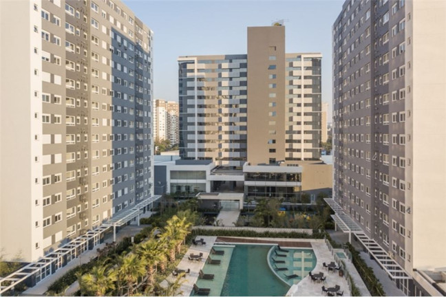 Imóvel com 2 Quartos à Venda,  em Jardim Lindóia - Porto Alegre