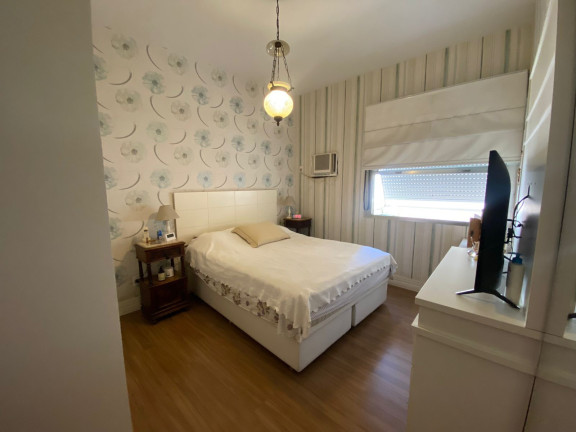 Imagem Imóvel com 4 Quartos à Venda, 130 m² em Flamengo - Rio De Janeiro Imagem Imóvel com 4 Quartos à Venda, 130 m² em Flamengo - Rio De Janeiro