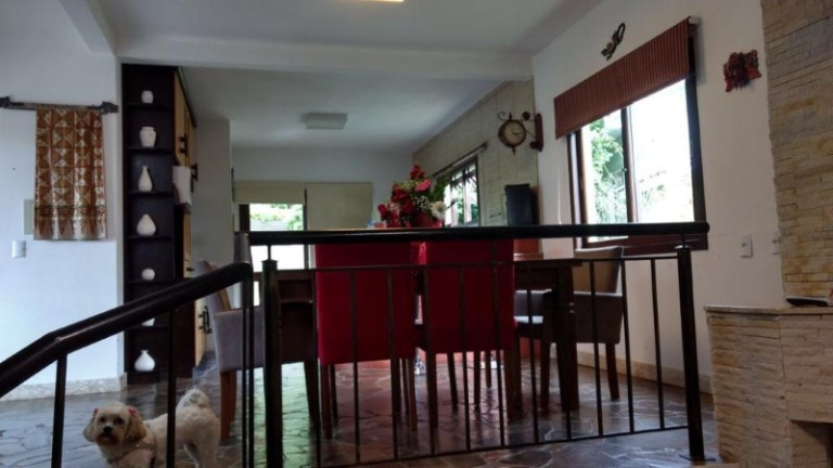 Imagem Casa com 3 Quartos à Venda, 660 m² em Centro - Viamão