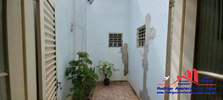Imagem Casa com 3 Quartos à Venda, 250 m² em Novo Jardim Stábile - Birigui Imagem Casa com 3 Quartos à Venda, 250 m² em Novo Jardim Stábile - Birigui