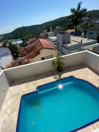 Imagem Casa com 4 Quartos à Venda, 250 m² em Aruã - Mogi Das Cruzes Imagem Casa com 4 Quartos à Venda, 250 m² em Aruã - Mogi Das Cruzes