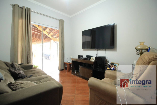 Imagem Chácara com 3 Quartos à Venda, 200 m² em Bairro Dos Pires - Limeira