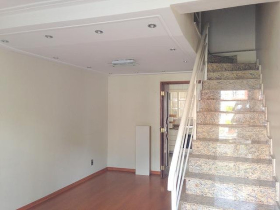 Imagem Casa com 2 Quartos à Venda, 96 m² em Jardim Guerreiro - Cotia Imagem Casa com 2 Quartos à Venda, 96 m² em Jardim Guerreiro - Cotia