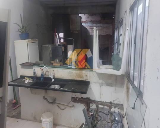 Imagem Casa com 2 Quartos à Venda, 90 m² em Vila Mogilar - Mogi Das Cruzes Imagem Casa com 2 Quartos à Venda, 90 m² em Vila Mogilar - Mogi Das Cruzes