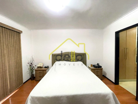 Imagem Casa com 4 Quartos à Venda, 255 m² em Boa Vista - Joinville Imagem Casa com 4 Quartos à Venda, 255 m² em Boa Vista - Joinville