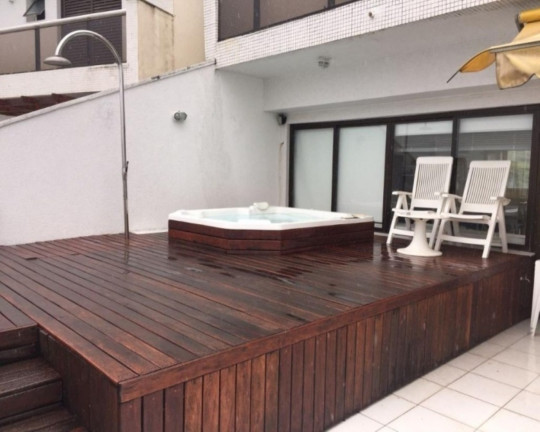 Imóvel com 4 Quartos à Venda, 300 m² em Morro Sorocotuba - Guarujá
