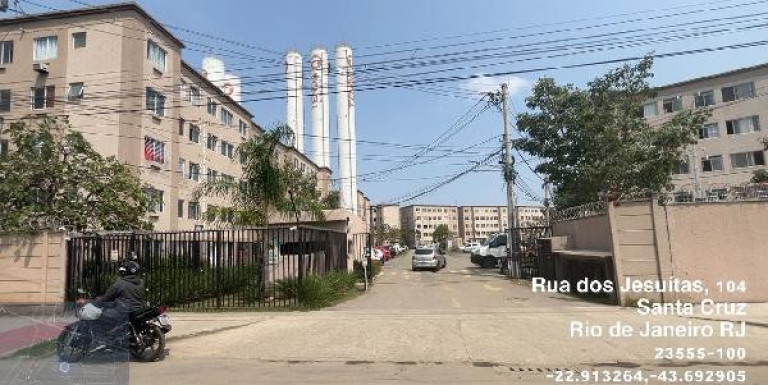 Imagem Imóvel com 2 Quartos à Venda, 21.180 m² em Santa Cruz - Rio De Janeiro Imagem Imóvel com 2 Quartos à Venda, 21.180 m² em Santa Cruz - Rio De Janeiro