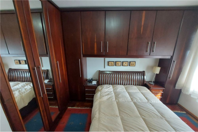 Imagem Imóvel com 1 Quarto à Venda, em Centro Histórico - Porto Alegre Imagem Imóvel com 1 Quarto à Venda, em Centro Histórico - Porto Alegre