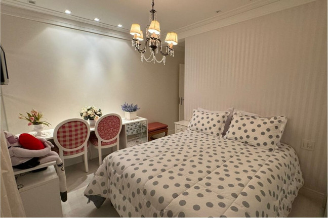 Imagem Imóvel com 3 Quartos à Venda, 223 m² em Centro - Balneário Camboriú Imagem Imóvel com 3 Quartos à Venda, 223 m² em Centro - Balneário Camboriú