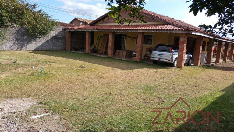 Casa com 3 Quartos à Venda, 250 m² em Parque São Luís - Taubaté