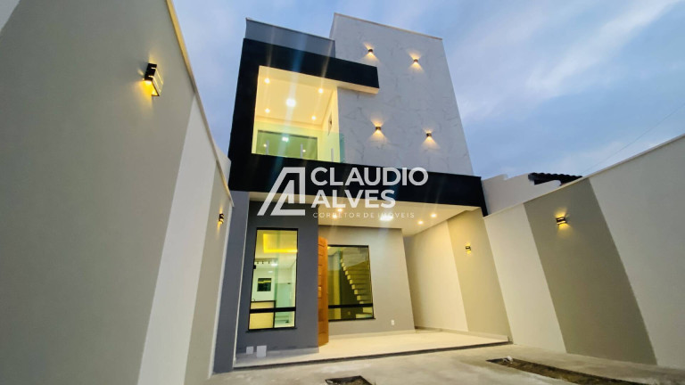 Imagem Casa com 4 Quartos à Venda, 150 m² em João Paulo - Feira De Santana Imagem Casa com 4 Quartos à Venda, 150 m² em João Paulo - Feira De Santana