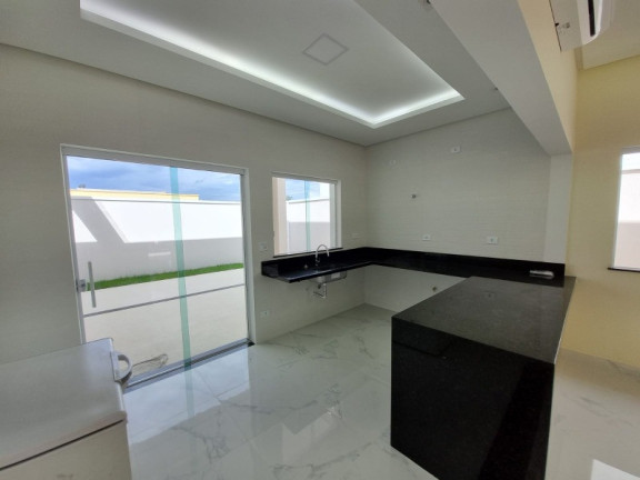 Imagem Casa com 3 Quartos à Venda, 175 m² em Ponta Negra - Manaus