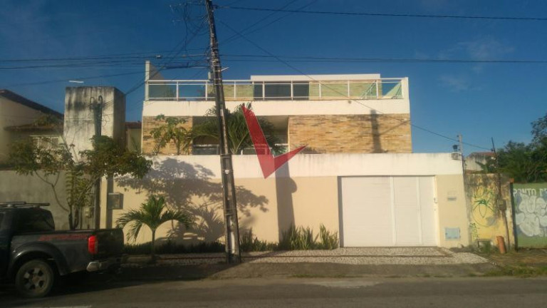 Imagem Casa com 4 Quartos à Venda, 235 m² em Cidade Dos Funcionários - Fortaleza Imagem Casa com 4 Quartos à Venda, 235 m² em Cidade Dos Funcionários - Fortaleza