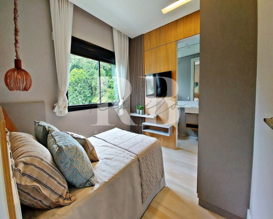 Imagem Imóvel com 6 Quartos à Venda, em Riviera - Bertioga Imagem Imóvel com 6 Quartos à Venda, em Riviera - Bertioga