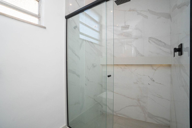 Imagem Apartamento com 4 Quartos à Venda, 130 m² em Tijuca - Rio De Janeiro Imagem Apartamento com 4 Quartos à Venda, 130 m² em Tijuca - Rio De Janeiro