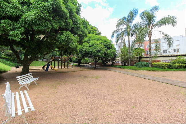 Imagem Imóvel com 3 Quartos à Venda, em Boa Vista - Porto Alegre Imagem Imóvel com 3 Quartos à Venda, em Boa Vista - Porto Alegre