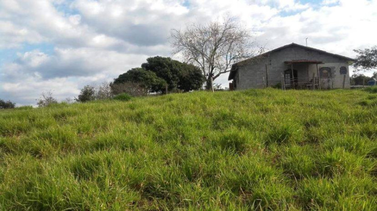 Imagem Chácara com 3 Quartos à Venda, 5 m² em Zona Rural - Piracaia Imagem Chácara com 3 Quartos à Venda, 5 m² em Zona Rural - Piracaia