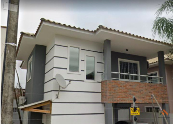 Imagem Casa com 3 Quartos à Venda, 150 m²