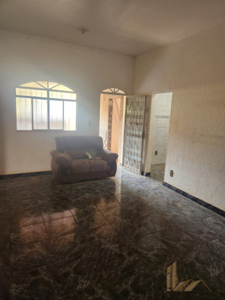 Imagem Casa com 3 Quartos à Venda, 720 m² em Planalto - Mateus Leme Imagem Casa com 3 Quartos à Venda, 720 m² em Planalto - Mateus Leme