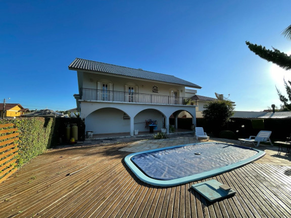 Imagem Casa com 4 Quartos à Venda, 360 m² em Peterlongo - Garibaldi