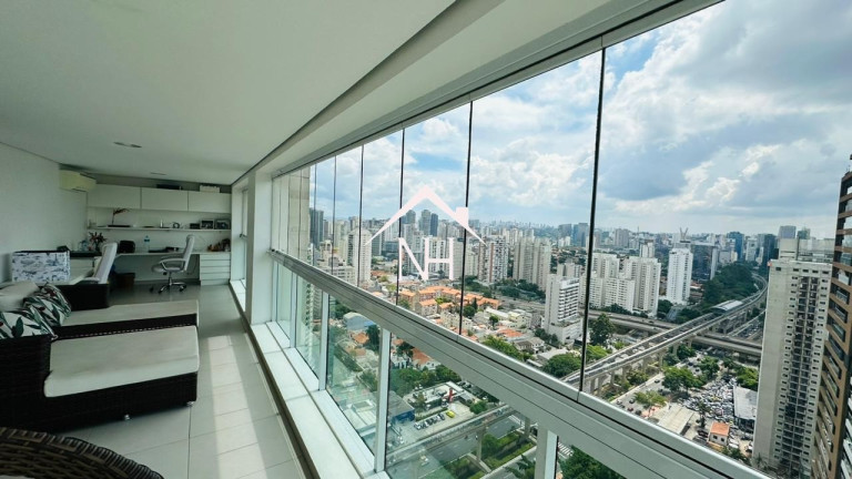 Imagem Imóvel com 3 Quartos à Venda, 370 m² em Campo Belo - São Paulo Imagem Imóvel com 3 Quartos à Venda, 370 m² em Campo Belo - São Paulo