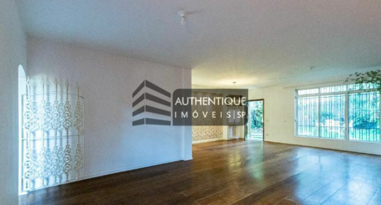 Imagem Sobrado com 3 Quartos à Venda, 256 m² em Moema - São Paulo Imagem Sobrado com 3 Quartos à Venda, 256 m² em Moema - São Paulo