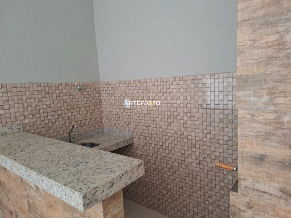 Imagem Casa com 3 Quartos à Venda, 200 m² Imagem Casa com 3 Quartos à Venda, 200 m²