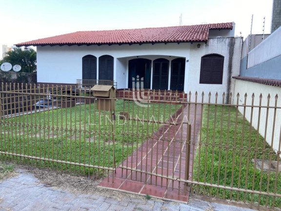 Casa com 5 Quartos à Venda, 320 m² em Centro - Foz Do Iguacu