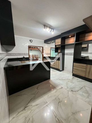 Imagem Sobrado com 3 Quartos à Venda, 250 m² em Parque Flamengo - Guarulhos Imagem Sobrado com 3 Quartos à Venda, 250 m² em Parque Flamengo - Guarulhos