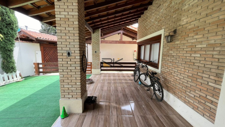 Imagem Casa com 5 Quartos à Venda, 228 m² em Itaguá - Ubatuba