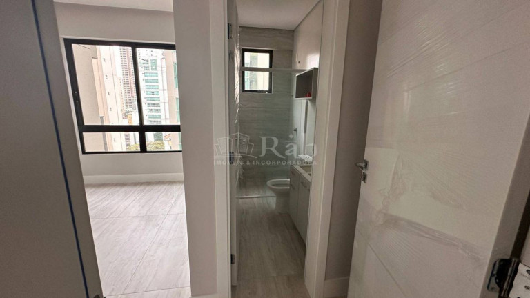 Imagem Apartamento com 4 Quartos à Venda, 146 m² em Pioneiros - Balneário Camboriú