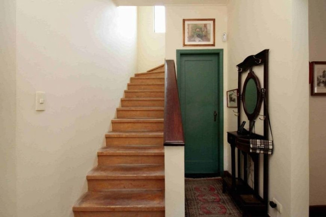 Imagem Casa com 3 Quartos à Venda, 350 m² em Pacaembu - São Paulo Imagem Casa com 3 Quartos à Venda, 350 m² em Pacaembu - São Paulo