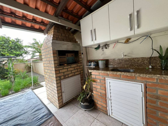 Imagem Casa com 2 Quartos à Venda, 90 m² em Salinas - Balneário Barra Do Sul Imagem Casa com 2 Quartos à Venda, 90 m² em Salinas - Balneário Barra Do Sul