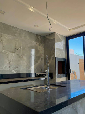 Imagem Casa com 3 Quartos à Venda, 268 m² em Tijucal - Cuiabá Imagem Casa com 3 Quartos à Venda, 268 m² em Tijucal - Cuiabá