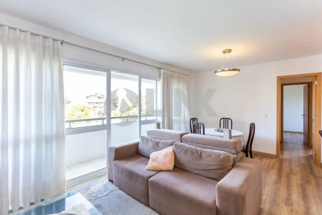 Imagem Apartamento com 3 Quartos à Venda, 105 m² em Passo Da Areia - Porto Alegre
