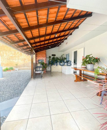 Imagem Casa com 4 Quartos à Venda, 162 m² em Ilha Da Figueira - Jaraguá Do Sul Imagem Casa com 4 Quartos à Venda, 162 m² em Ilha Da Figueira - Jaraguá Do Sul
