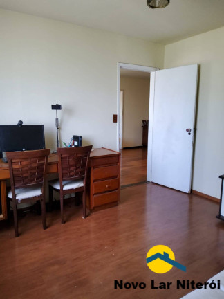 Imagem Casa com 5 Quartos à Venda, 320 m² em Maria Paula - Niterói Imagem Casa com 5 Quartos à Venda, 320 m² em Maria Paula - Niterói