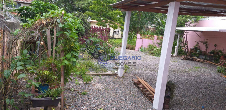 Imagem Casa com 2 Quartos à Venda, 275 m² em Centro - Penha Imagem Casa com 2 Quartos à Venda, 275 m² em Centro - Penha