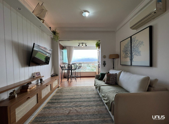 Apartamento com 2 Quartos à Venda, 67 m² em Estreito - Florianópolis