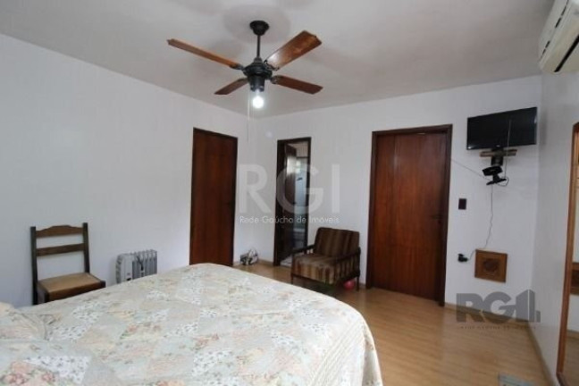 Imagem Casa com 3 Quartos à Venda, 223 m² em Tristeza - Porto Alegre Imagem Casa com 3 Quartos à Venda, 223 m² em Tristeza - Porto Alegre