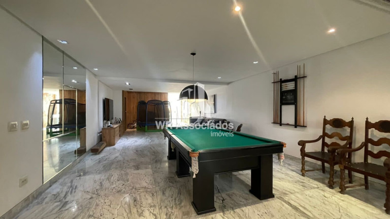 Imagem Casa com 3 Quartos à Venda, 340 m² Imagem Casa com 3 Quartos à Venda, 340 m²