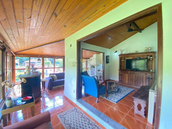 Imagem Casa com 5 Quartos à Venda, 1.814 m² em Albuquerque - Teresópolis Imagem Casa com 5 Quartos à Venda, 1.814 m² em Albuquerque - Teresópolis
