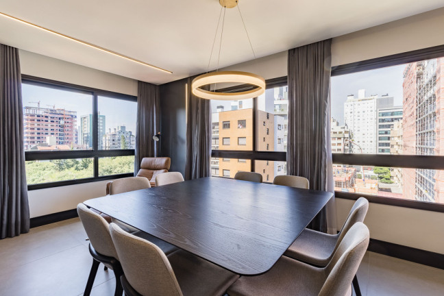 Imagem Apartamento com 3 Quartos à Venda, 158 m² em Petrópolis - Porto Alegre