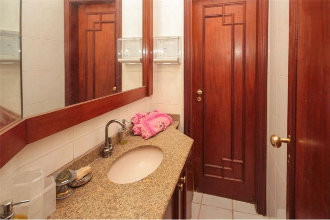 Imagem Casa com 4 Quartos à Venda, em Tremembé - São Paulo Imagem Casa com 4 Quartos à Venda, em Tremembé - São Paulo