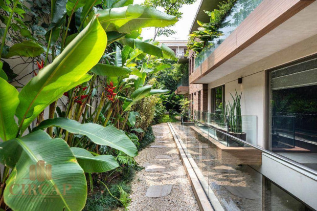 Imagem Casa com 3 Quartos à Venda, 628 m² em Alto De Pinheiros - São Paulo