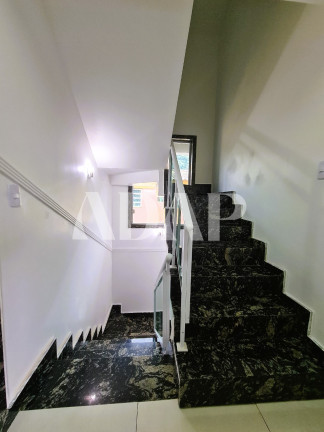 Imagem Casa com 4 Quartos à Venda, 450 m² em Vargem Pequena - Rio De Janeiro