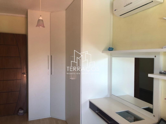 Imagem Imóvel com 2 Quartos à Venda, 205 m² em Roseira - Jundiaí Imagem Imóvel com 2 Quartos à Venda, 205 m² em Roseira - Jundiaí