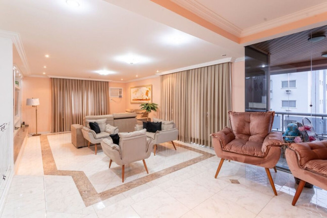 Imagem Apartamento com 3 Quartos à Venda, 253 m² em Centro - Joaçaba Imagem Apartamento com 3 Quartos à Venda, 253 m² em Centro - Joaçaba